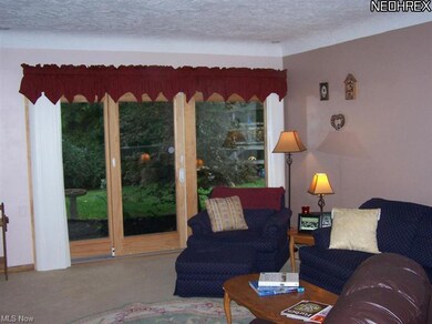 28852 Serenity Ln, Wickliffe, OH 44092 - photo 2