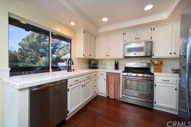 Beautiful stainless steel appliances.