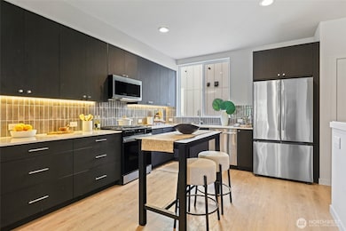 9721 6th Ave NW, Seattle, WA 98117 - photo 6