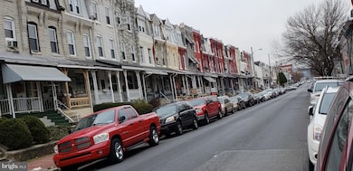 747 N 11th St, Reading, PA 19604 - photo 3