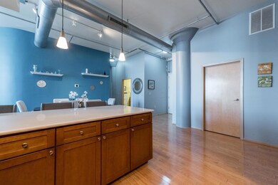 011P1646371