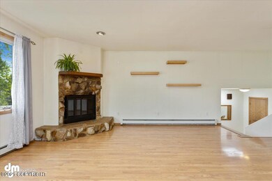 04-Living Room_SOPH9880