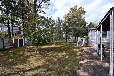 1209 Dell St, Toms River, NJ 08755 - photo 5