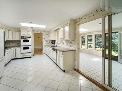 126 Stroudwater Rd, Portland, ME 04102 - photo 7