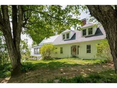 357 Stoneham Rd, Brookfield, NH 03872 - photo 3