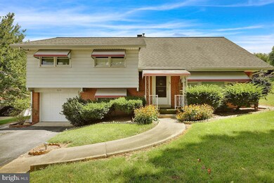 505 Kutz Ct, Reading, PA 19609 - photo 2