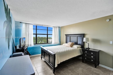 The Waterbury unit 1005, Pompano Beach, FL 33062 - photo 2