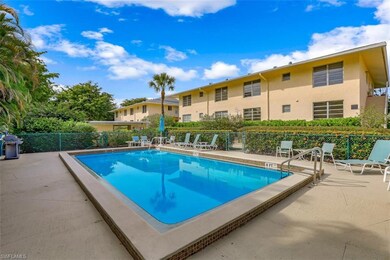746 Broad Ave S unit 746, Naples, FL 34102 - photo 2