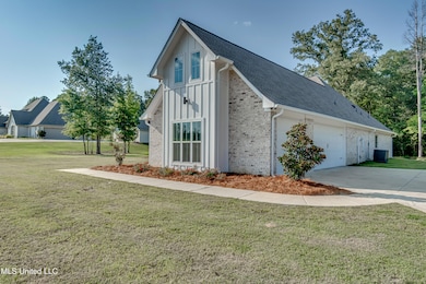 211 Lost Oak Ln, Brandon, MS 39047 - photo 7