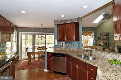 7706 Graystone Ct, Ellicott City, MD 21043 - photo 7