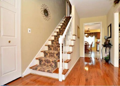 135 Hawthorne Ln, Phoenixville, PA 19460 - photo 3