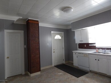 51 Wyoming St, Wilkes Barre, PA 18702 - photo 6