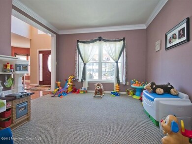 003_LIVING ROOM