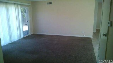 FRONT ROOM