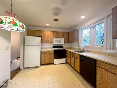 20 Augusta Rd unit 73, Whiting, NJ 08759 - photo 5
