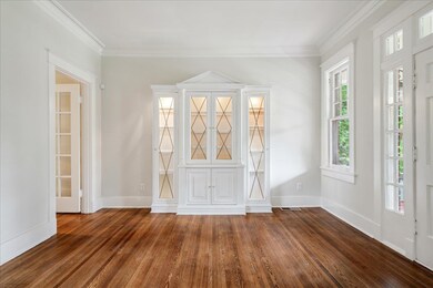 Entrance foyer with a healthy amount of sunlight, 