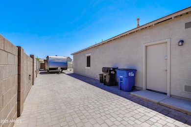 Huge Side Yard to Park Toys!