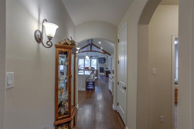 Entry hall - first view of beamed ceilings