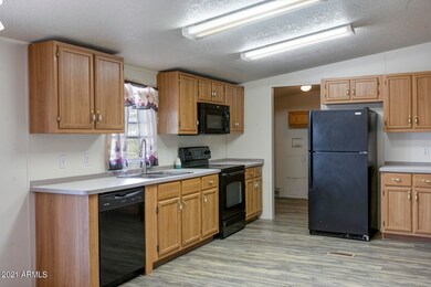 09_233_5th_Ave_E__09_mls