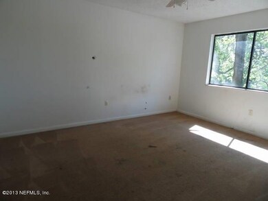 739 Oaks Field Rd, Jacksonville, FL 32211 - photo 5