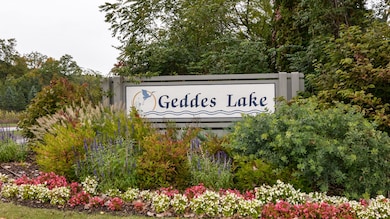 772 Watersedge Dr unit 275, Ann Arbor, MI 48105 - photo 3