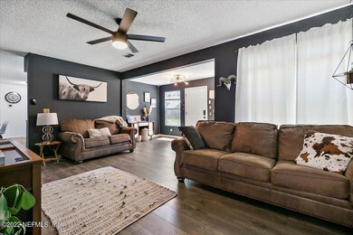 06-Living Room