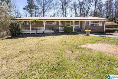 913 27th Ave NE, Center Point, AL 35215 - photo 2