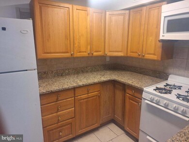 201 UNIT B Chester Ave, Moorestown, NJ 08057 - photo 3