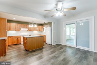 823 Grande Ln, Hockessin, DE 19707 - photo 3