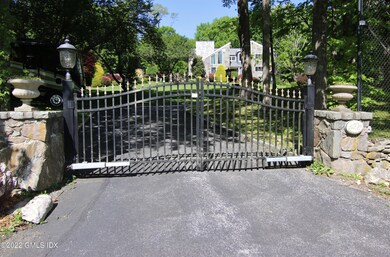 929 Riverbank Rd, Stamford, CT 06903 - photo 3