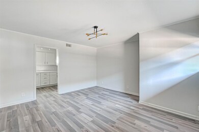 2420 Mcduffie St unit 2, Houston, TX 77019 - photo 7