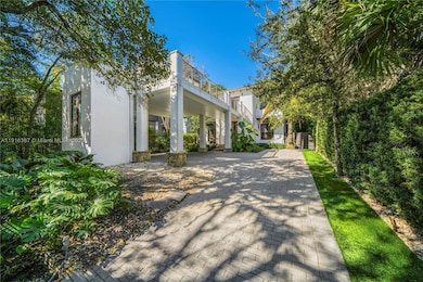 1621 S Bayshore Dr, Miami, FL 33133 - photo 2