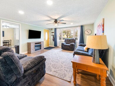 606 Sunset Rd, Hebron, IN 46341 - photo 2