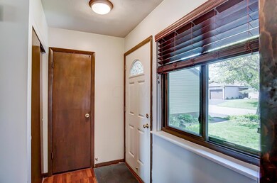 832 Westbury Ln N unit 21B, Columbus, OH 43228 - photo 2