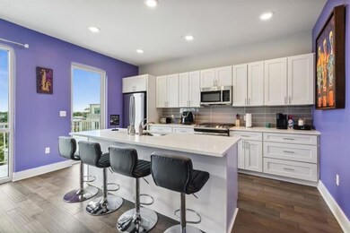 Island dining in the kitchen