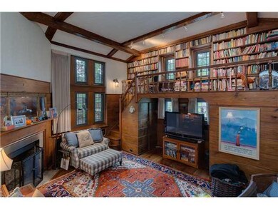 Studio/Study/Office