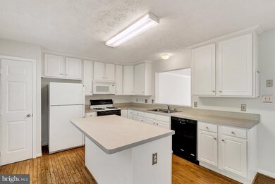 4162 La Mauricie Loop, Dumfries, VA 22025 - photo 6