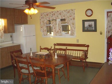 420 S Walnut St, Kennett Square, PA 19348 - photo 5