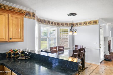 9848 Crooked Creek Blvd, Byram, MS 39272 - photo 5