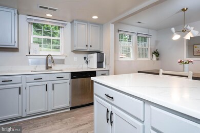 6114 Kyle Leaf Ct, Elkridge, MD 21075 - photo 4