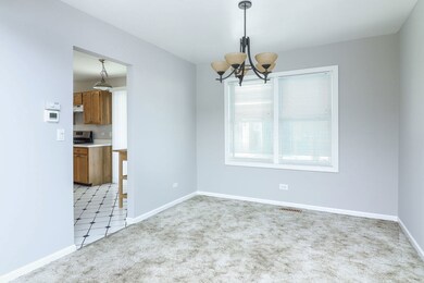 2S002 Ascot Ln unit 1, Warrenville, IL 60555 - photo 6
