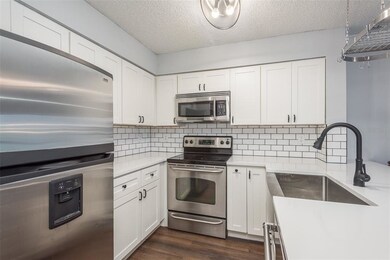 2400 Feather Sound Dr unit 133, Clearwater, FL 33762 - photo 4