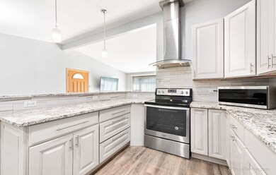 3900 Bluebird Ln, Rolling Meadows, IL 60008 - photo 6