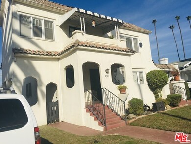 2319 Hillcrest Dr, Los Angeles, CA 90016 - photo 3