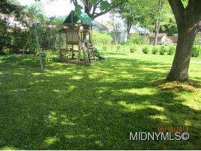 Pleasant Yard