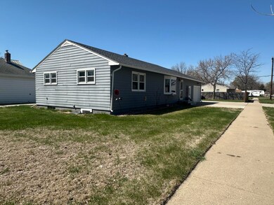 1108 8th St SW, Huron, SD 57350 - photo 5