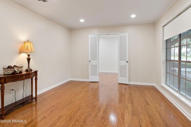 242 S Audubon Blvd-4