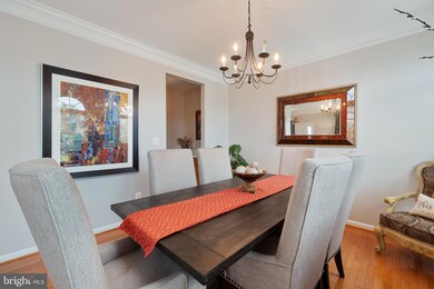 42919 Shelbourne Square, Chantilly, VA 20152 - photo 7