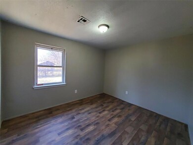 402 N Washington Ave, Shawnee, OK 74801 - photo 7
