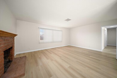 44327 22nd St-7